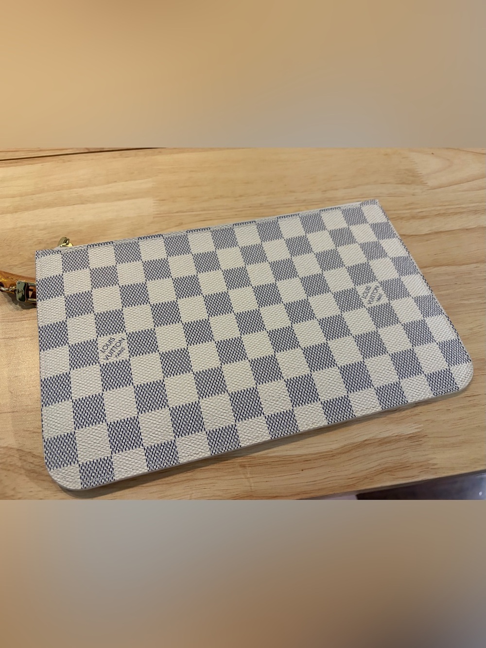 LV Neverfull MM Pouch Azur